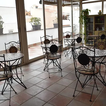 Alojamento de Acomodação e Pequeno-almoço Cadhouse *